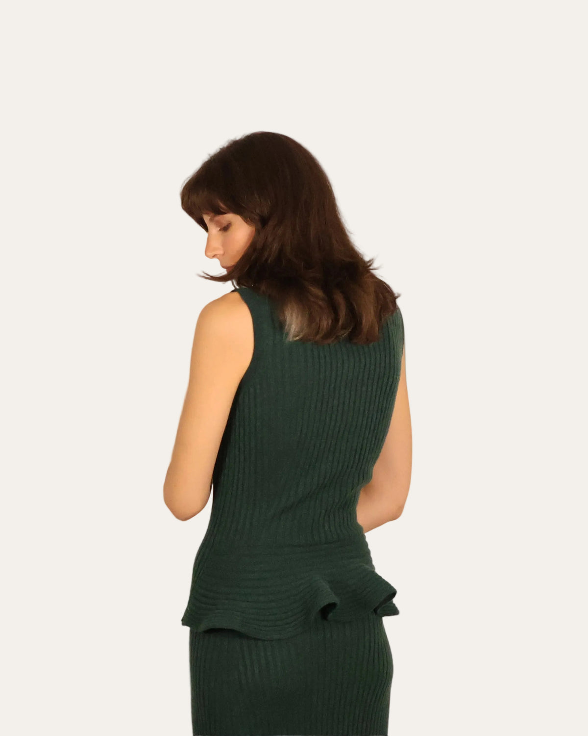 Maglione Smanicato a Coste con Baschina
