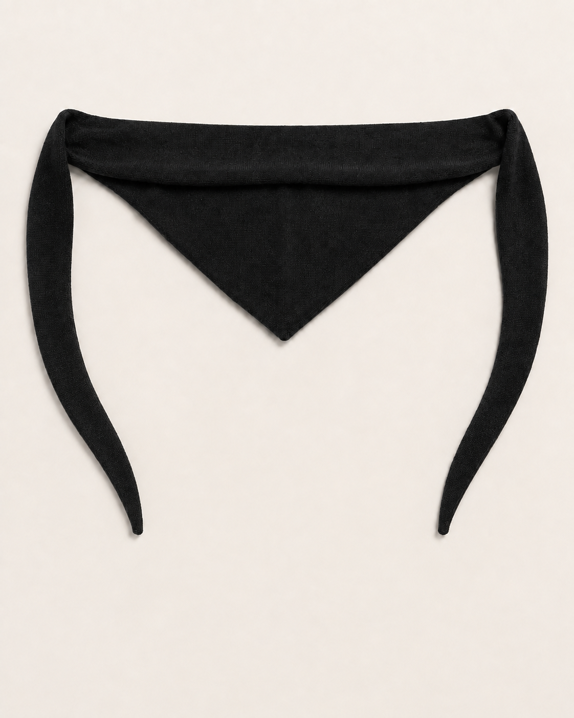 Sciarpa a triangolo Cashmi in cashmere nero con estremità affusolate
